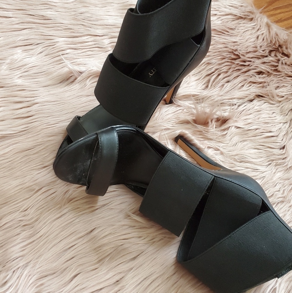 Black Sole Society Heels